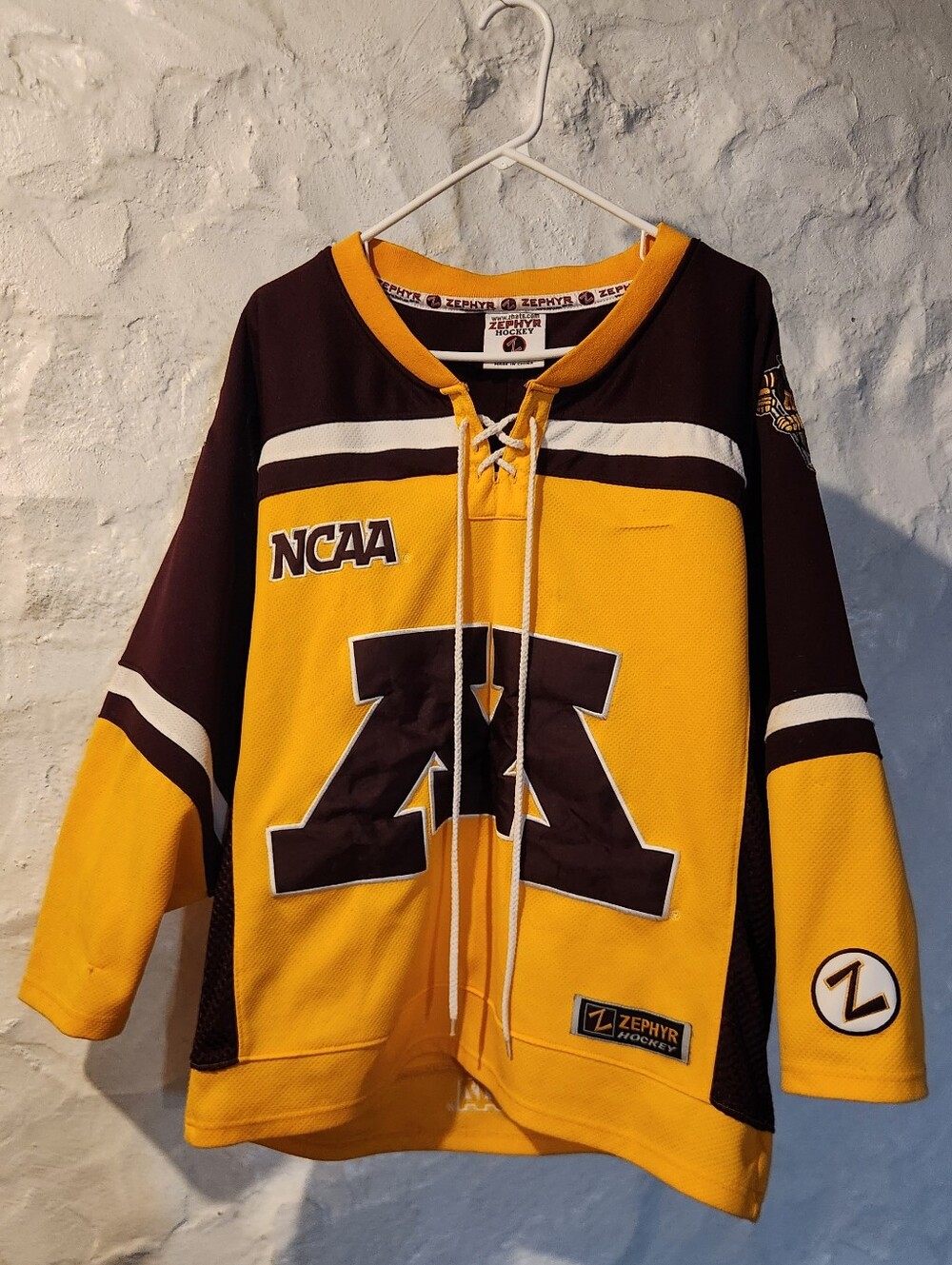 Zephyr Minnesota Golden Gophers Vintage Hockey Jersey Lace Up Yellow Maroon 44